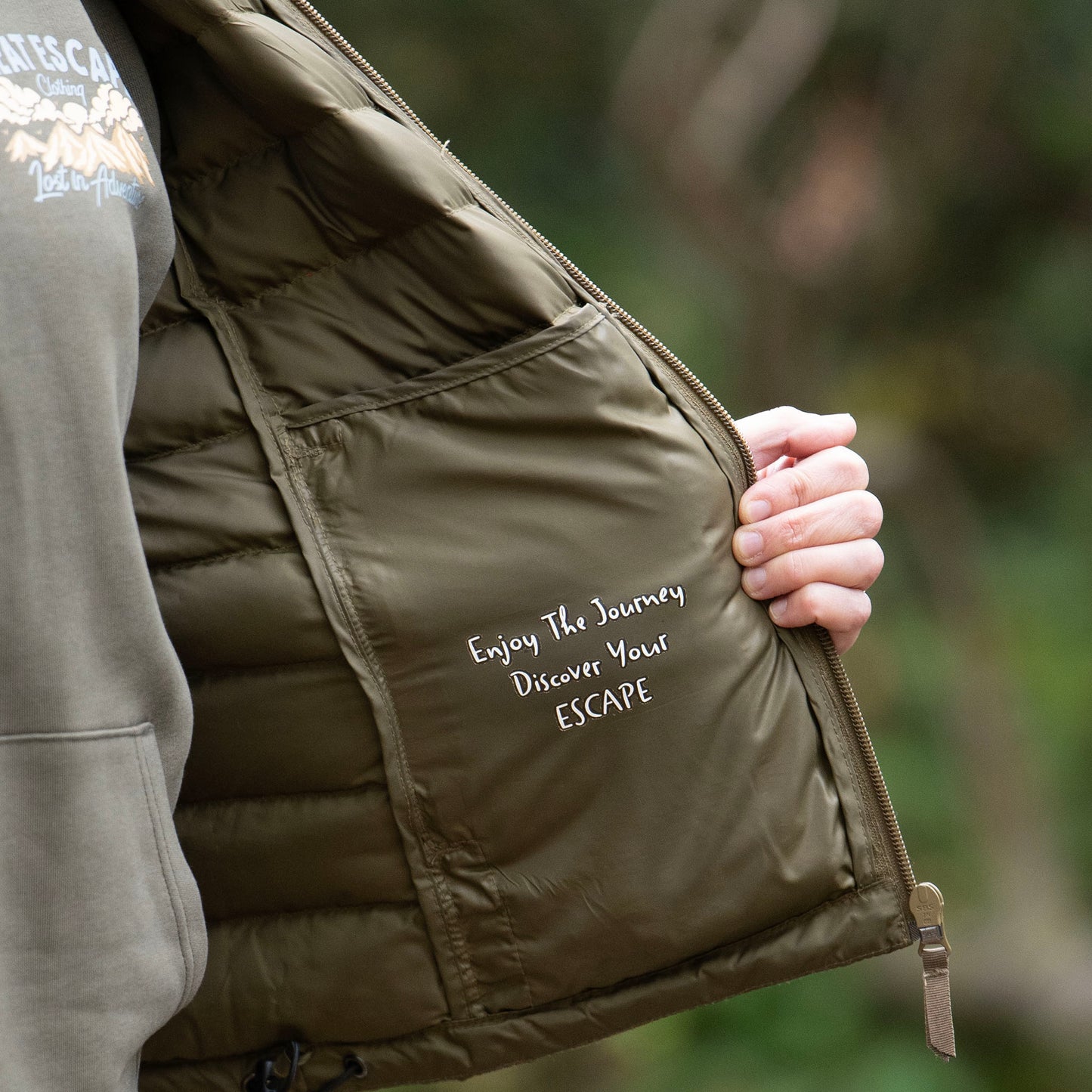 Woman’s Recycled Small Ribbed Padded Khaki Jacket